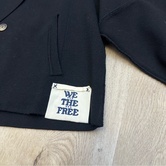 NWT We The Free Black Double-Breasted Cropped Knit Blazer - Picture 5 of 10